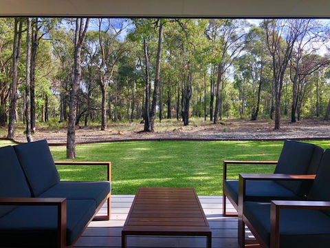 Amaroo Retreat & Spa - Queensland Tourism 1