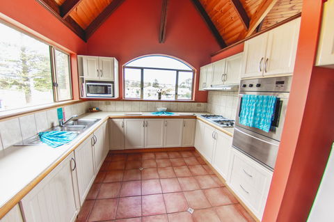 Esperance Foreshore Apartments - QLD Tourism 23