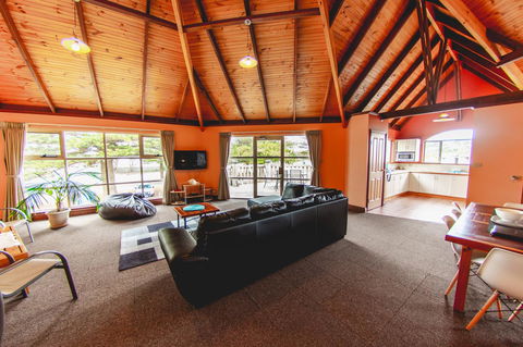 Esperance Foreshore Apartments - QLD Tourism 20