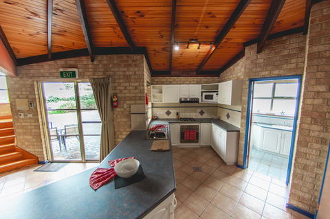 Esperance Foreshore Apartments - QLD Tourism 43