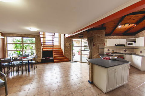 Esperance Foreshore Apartments - QLD Tourism 41