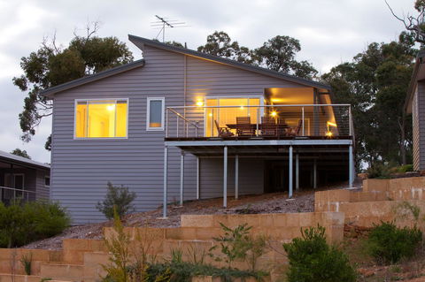 Cape Villas - Queensland Tourism 25