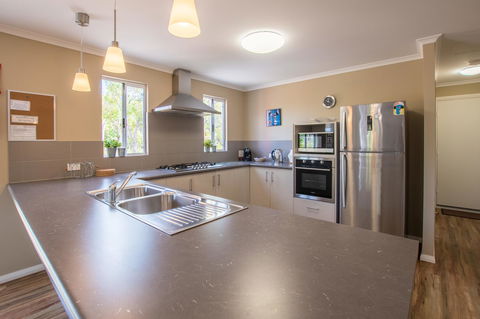 Cape Howe Cottages - QLD Tourism 6