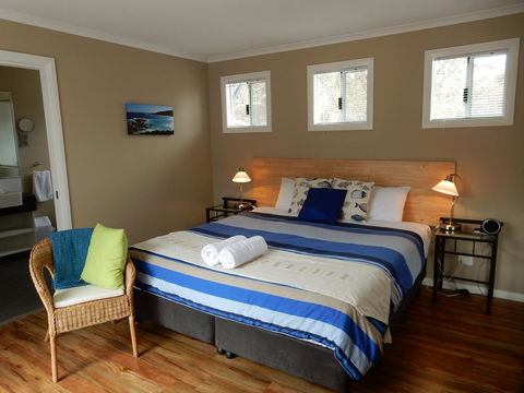 Cape Howe Cottages - QLD Tourism 3