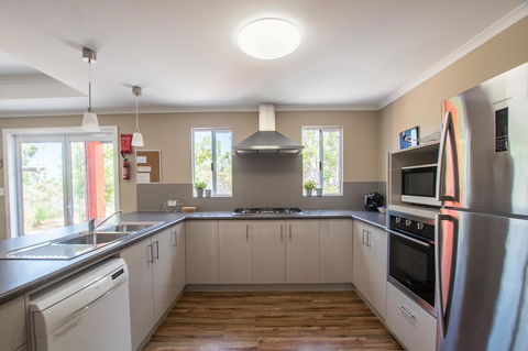 Cape Howe Cottages - QLD Tourism 44