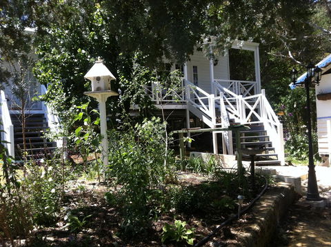 Applegate Lane Chalet - QLD Tourism 15