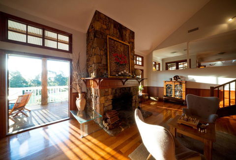 The Farmhouse - QLD Tourism 8
