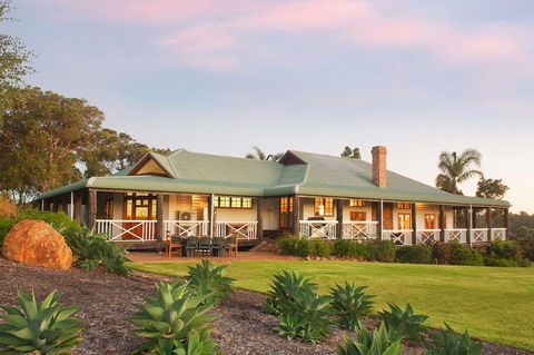 The Farmhouse - QLD Tourism 2