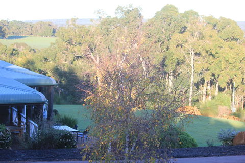 The Farmhouse - QLD Tourism 17
