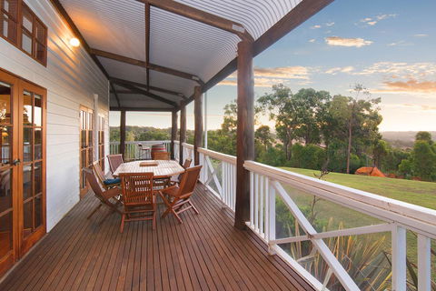 The Farmhouse - QLD Tourism 4