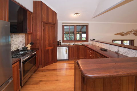 The Farmhouse - QLD Tourism 22