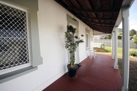 My Place Colonial Accommodation - QLD Tourism 20