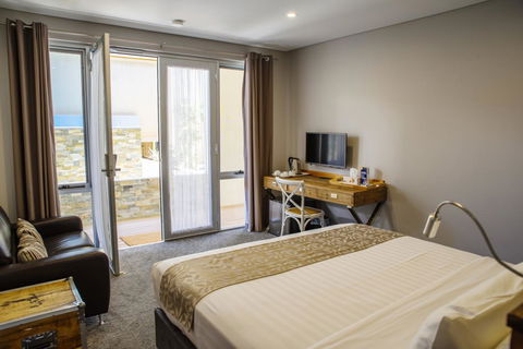 Fremantle Boutique Accommodation - Maand Up - Queensland Tourism 4