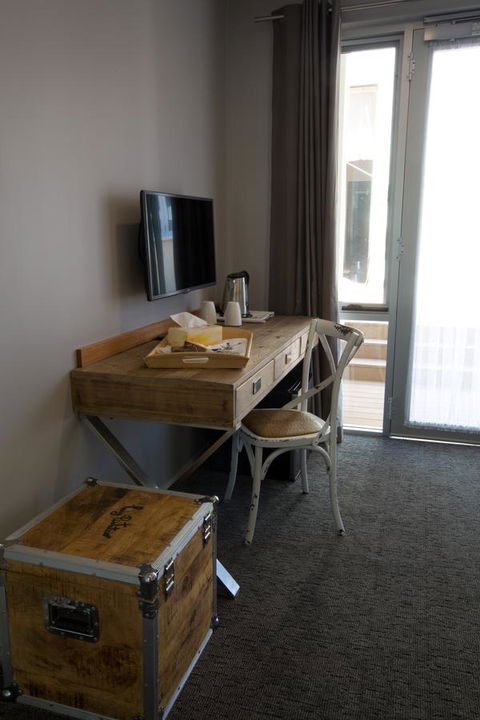 Fremantle Boutique Accommodation - Maand Up - Queensland Tourism 23