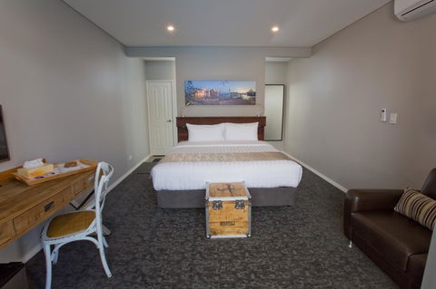 Fremantle Boutique Accommodation - Maand Up - Queensland Tourism 35