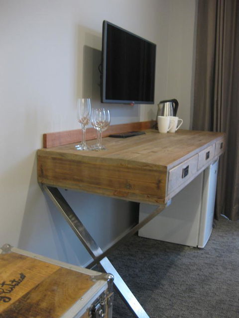 Fremantle Boutique Accommodation - Maand Up - Queensland Tourism 21