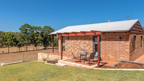 'Bindoon Valley Escape' Cottage - Queensland Tourism 9