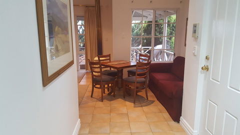 Two Sisters Chalets - QLD Tourism 4