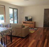 Lemon Tree Lodge - Queensland Tourism