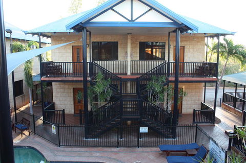 Apartments At Blue Seas Resort - Queensland Tourism 11