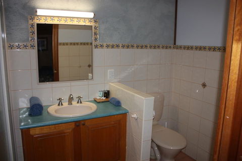 Apartments At Blue Seas Resort - Queensland Tourism 7