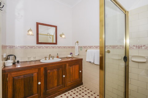 Rosebridge House Bed & Breakfast Adult Retreat - QLD Tourism 20