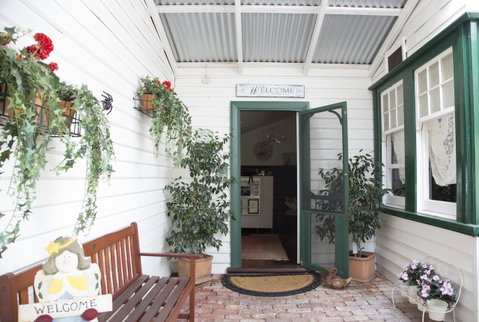Rosebridge House Bed & Breakfast Adult Retreat - QLD Tourism 37