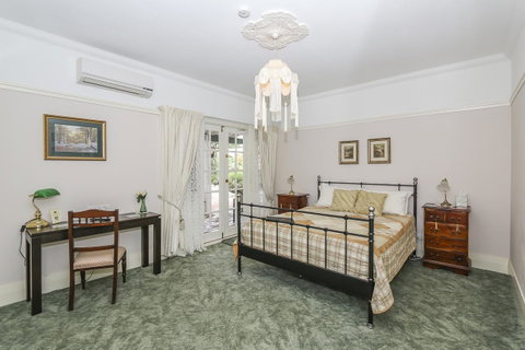 Rosebridge House Bed & Breakfast Adult Retreat - QLD Tourism 14