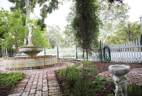 Rosebridge House Bed & Breakfast Adult Retreat - QLD Tourism 22