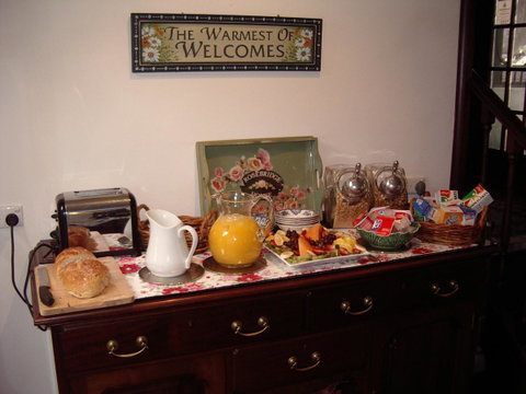 Rosebridge House Bed & Breakfast Adult Retreat - QLD Tourism 3