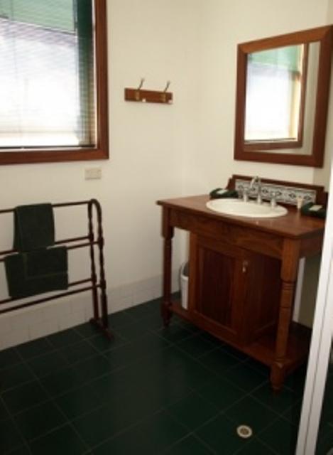 Pemberton Old Picture Theatre Holiday Apartments - Queensland Tourism 33