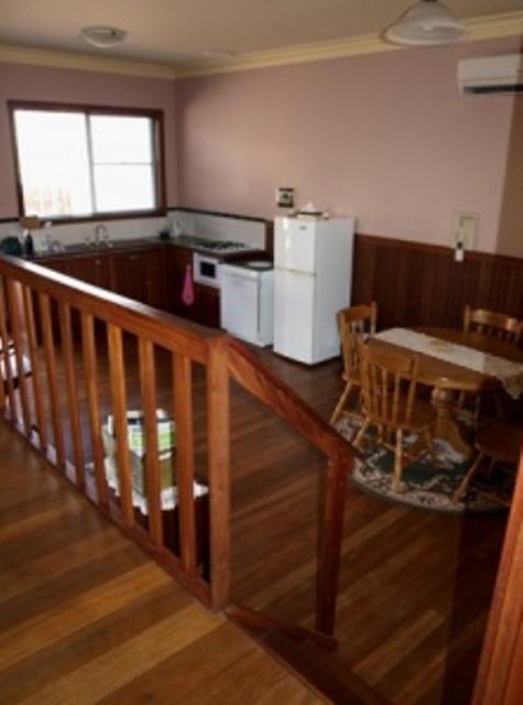 Pemberton Old Picture Theatre Holiday Apartments - Queensland Tourism 20
