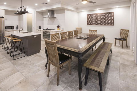15 Cabot Close - Queensland Tourism 13