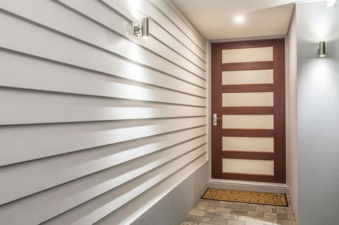 15 Cabot Close - Queensland Tourism 1