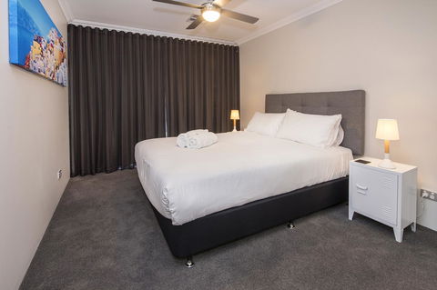 15 Cabot Close - Queensland Tourism 8