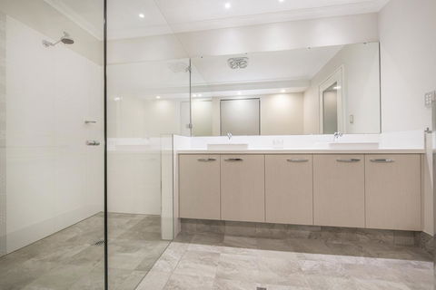 15 Cabot Close - Queensland Tourism 6