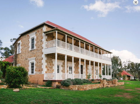 Daisy Cottage - QLD Tourism 9