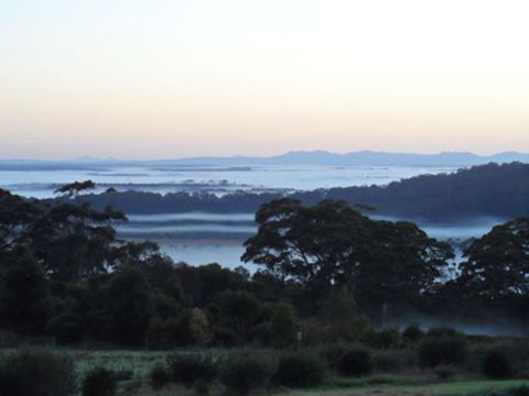 Tennessee Hill Chalets - QLD Tourism 1