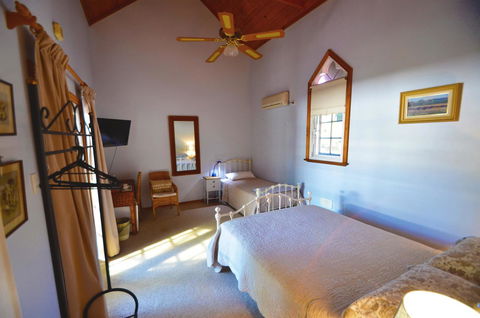 RoseMoore Bed & Breakfast - Queensland Tourism 9