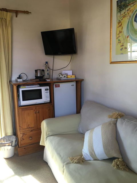 RoseMoore Bed & Breakfast - Queensland Tourism 6