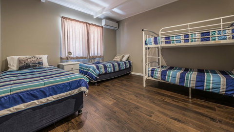 Kalbarri Sunset Villa - QLD Tourism 3