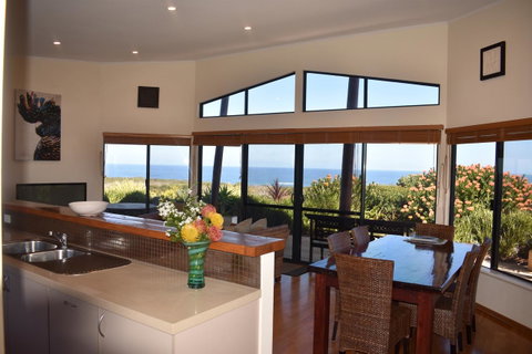 Redgate Beach Escape - QLD Tourism 2