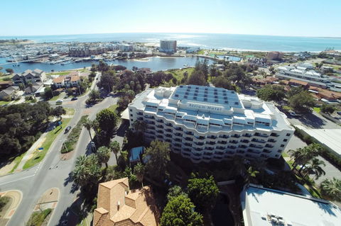 Atrium Hotel Mandurah - QLD Tourism 13