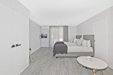 Atrium Hotel Mandurah - QLD Tourism 23