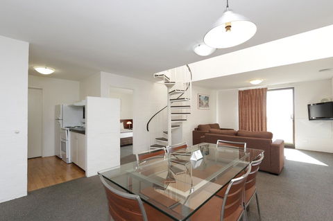 Atrium Hotel Mandurah - QLD Tourism 17