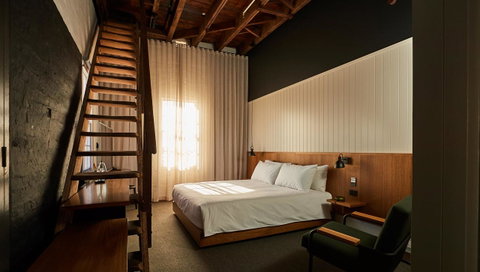 The Premier Mill Hotel - QLD Tourism 3