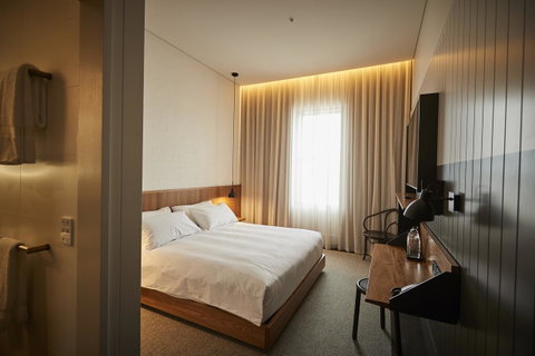 The Premier Mill Hotel - QLD Tourism 31