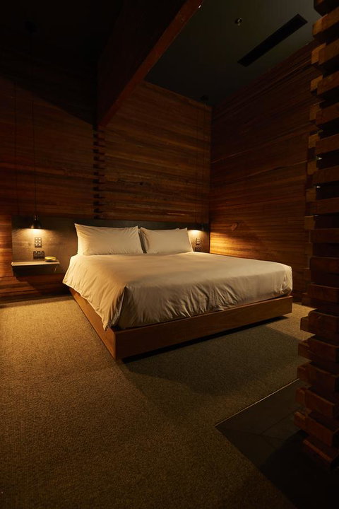 The Premier Mill Hotel - QLD Tourism 9