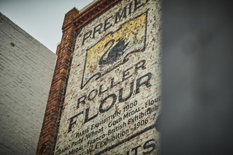 The Premier Mill Hotel - QLD Tourism 13