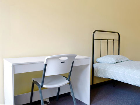 Billabong Backpackers Resort - Queensland Tourism 4